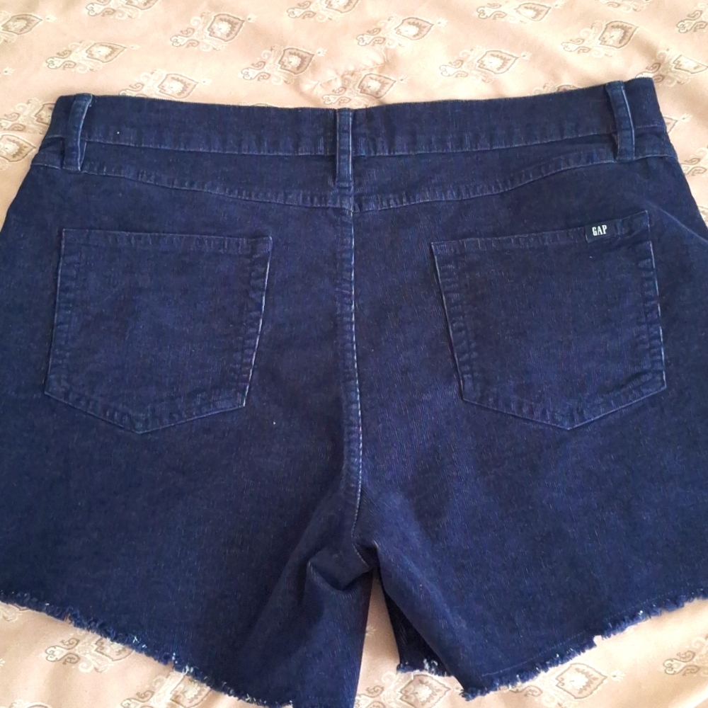 Corduroy shorts